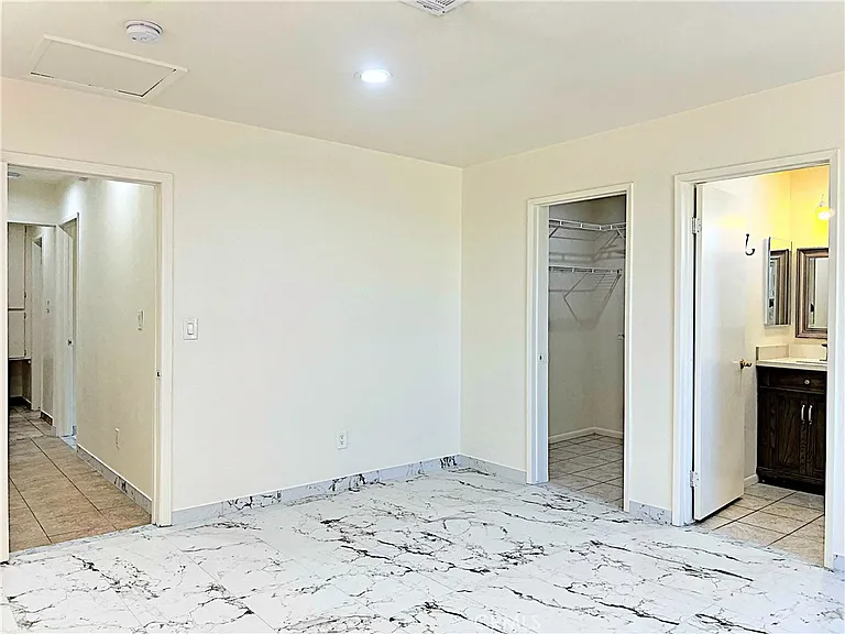 1143 Elizabeth Lake Rd — Photo 30