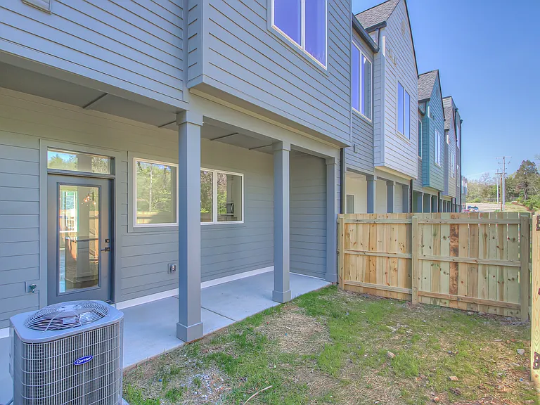 1540 Yarra St #1 — Photo 34