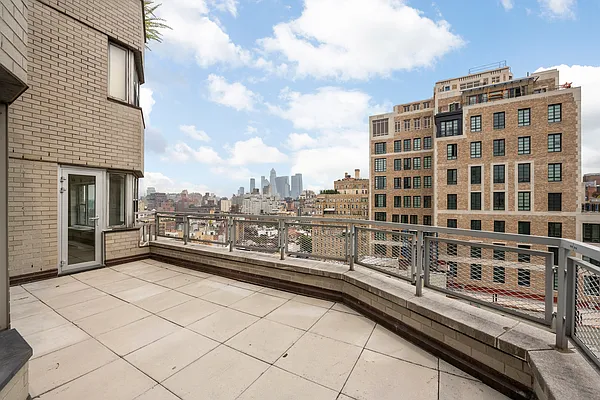 Sold by SERHANT. | media 3