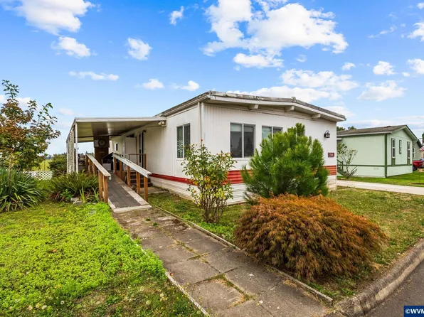 2397 Rainbow Loop #15, Hubbard, OR 97032