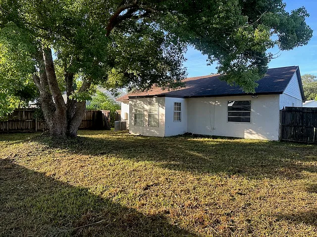 7613 Como Dr — Photo 3