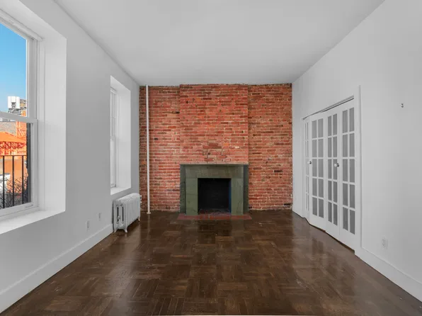 82 Christopher Street image 3 of 11