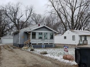 3850 E Grand Ave, Decatur, IL 62526