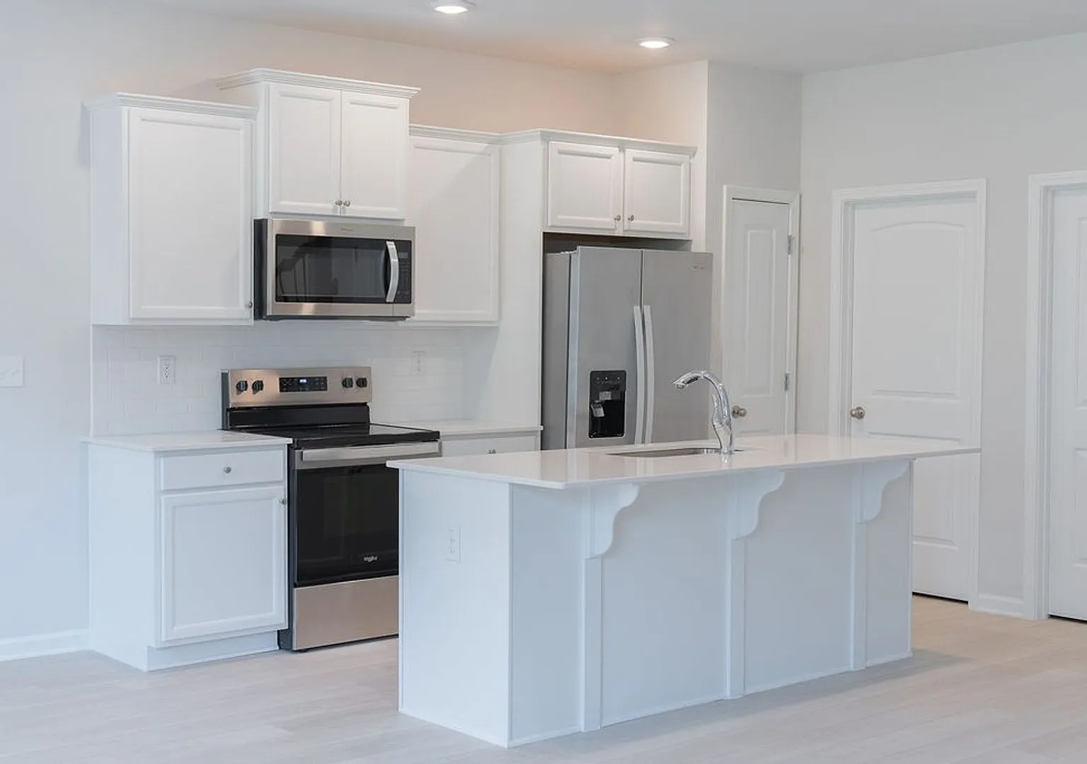 Modern Construction 3 Bedroom Townhome In Opelika *First Month Free!* — Photo 4
