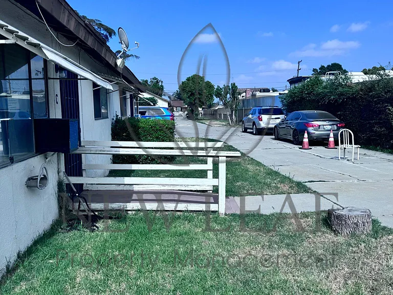 10954 Pipeline Ave #B — Photo 5