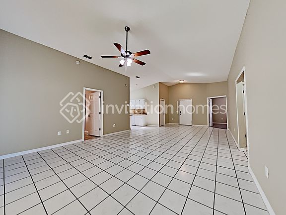 4th image of 369 Lake Daisy Cir