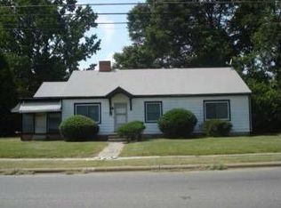 412 S Pollock St, Selma, NC 27576