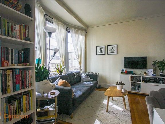 3rd image of 1415 Franklin St #26