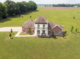 1406 Hollier Rd, Breaux Bridge, LA 70517