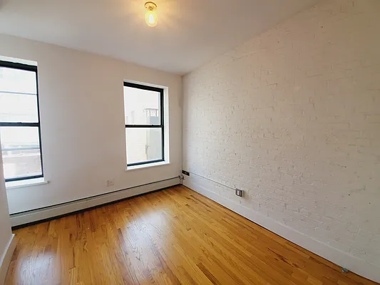 Rented by Ideal Properties Group | media 28