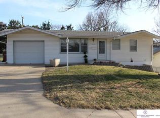 4009 Greene Ave, Bellevue, NE 68147