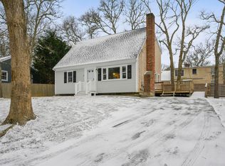 35 Flax St, Dennis, MA 02638