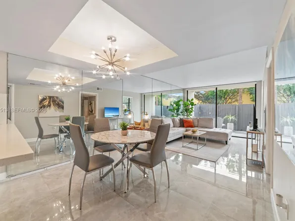 8002 SW 149th Ave APT B118, Miami, FL 33193