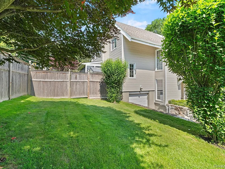 12 Downing Ct — Photo 40
