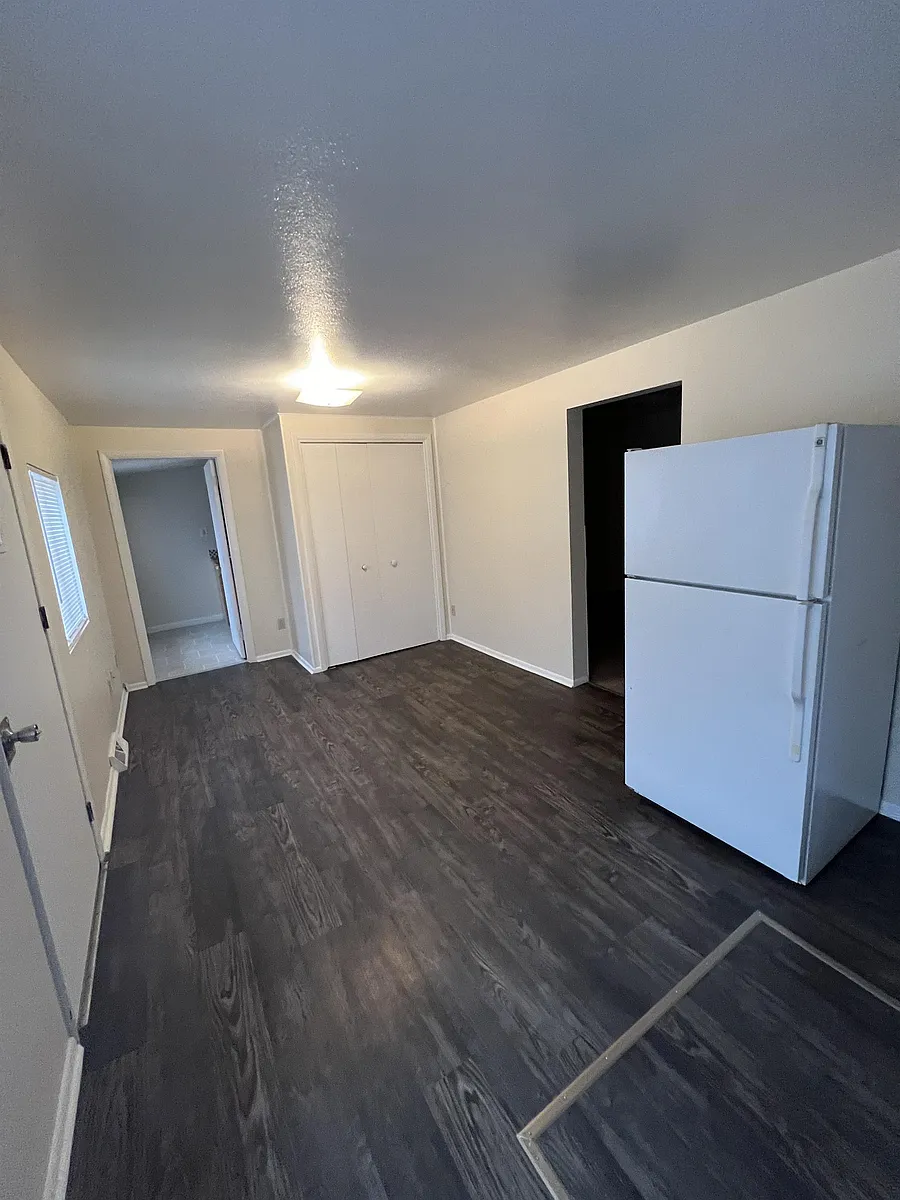 Building Photo - 206 S Clayton St #2