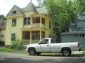 1st image of 108-08 S Monroe St