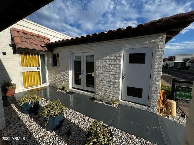 1st image of 2922 N CASA TOMAS Court