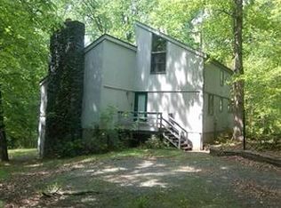 4550 Boonedock Rd, Earlysville, VA 22936