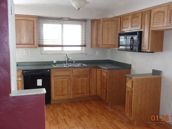 2nd image of 313 N 14th St