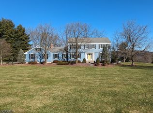 2 Rustic Trl, Flemington, NJ 08822