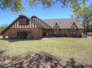 1400 Country Club Dr, Okmulgee, OK 74447