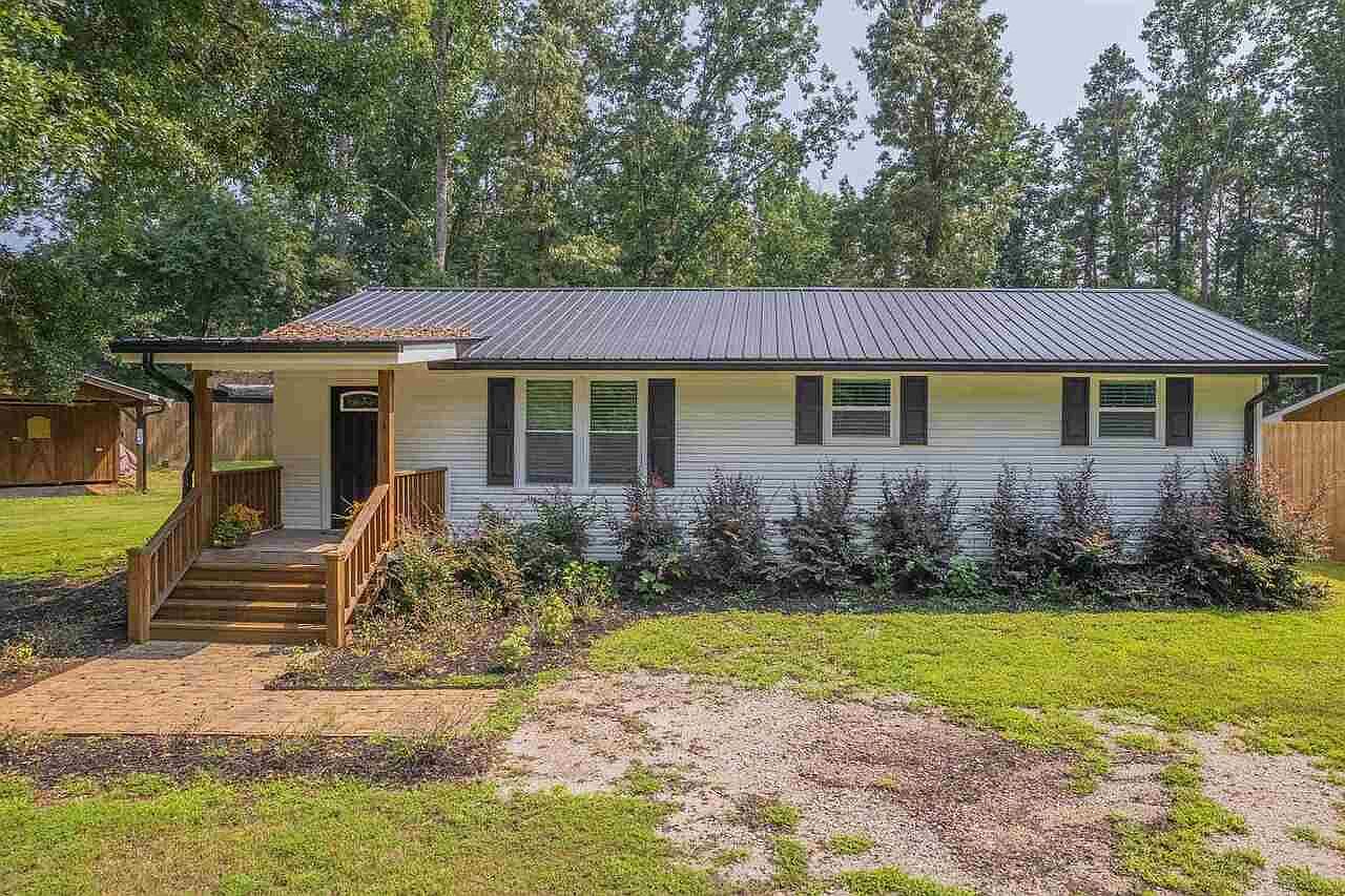 455 Lake View Dr, Lavonia, GA 30553 Zillow
