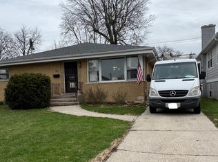 605 S 6th Ave, Countryside, IL 60525