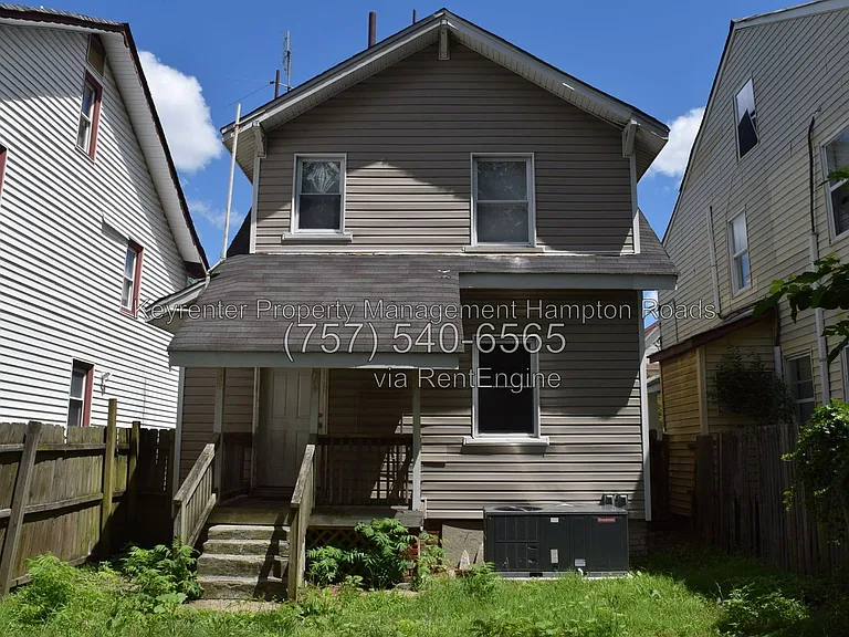 857 W 41st St — Photo 42