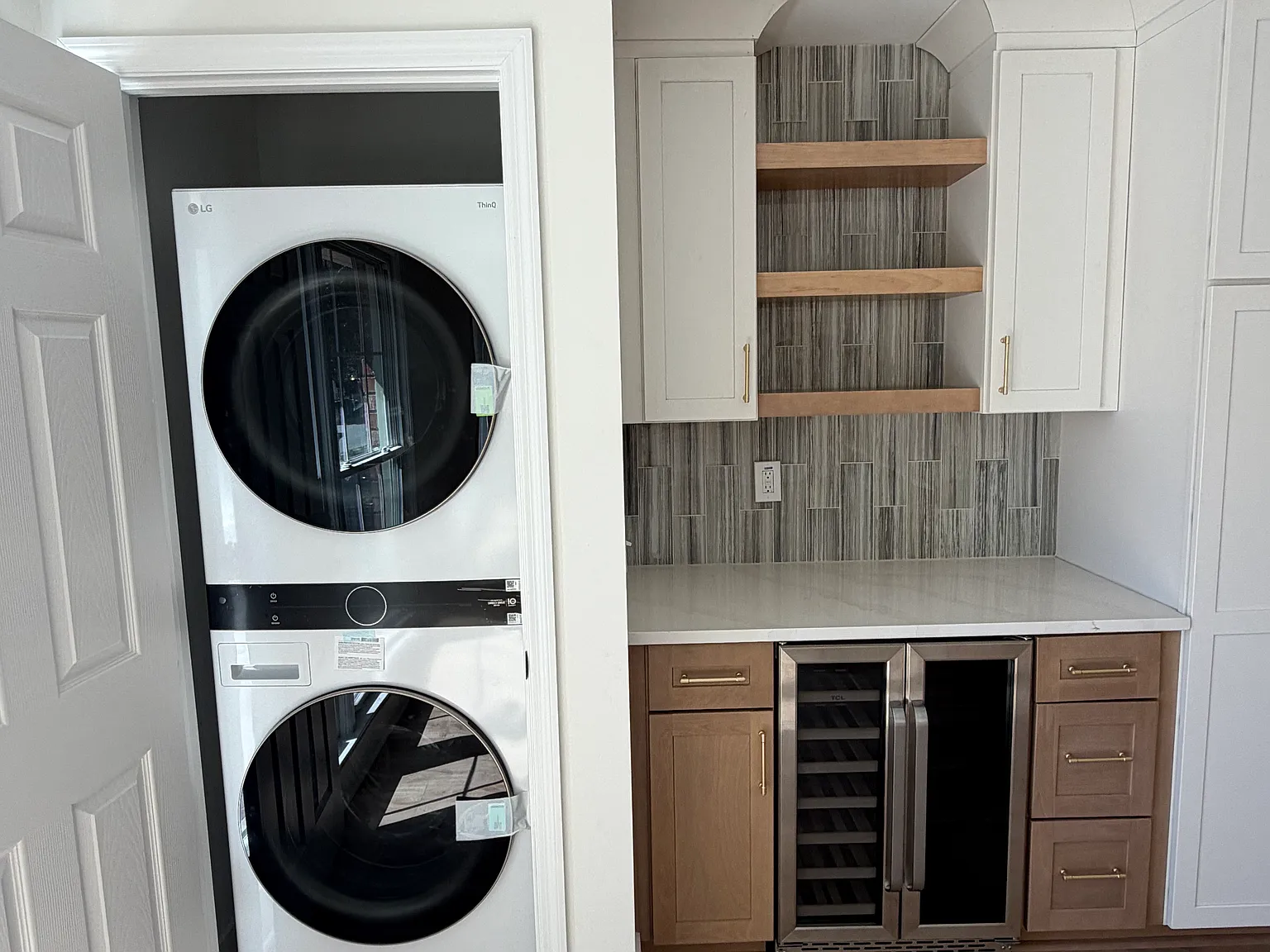 3 bed, 1250 sqft, $3,000 — Photo 3