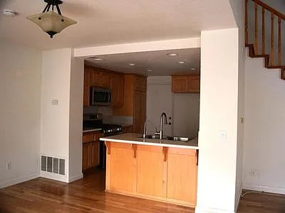 16716 Picadilly Ln — Photo 9