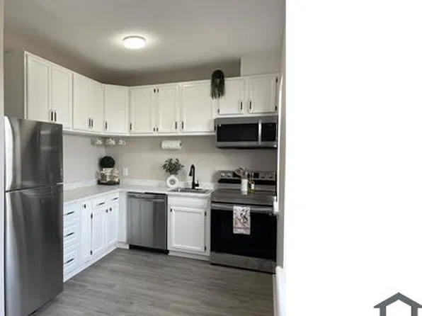 186 Park St APT 3, Hartford, CT 06106
