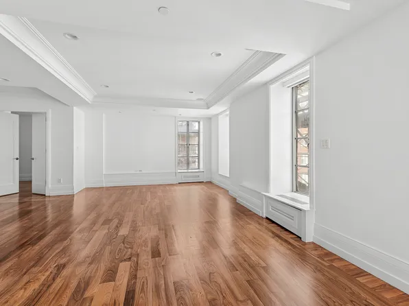 140 East 63rd Street 11C image 3 of 15