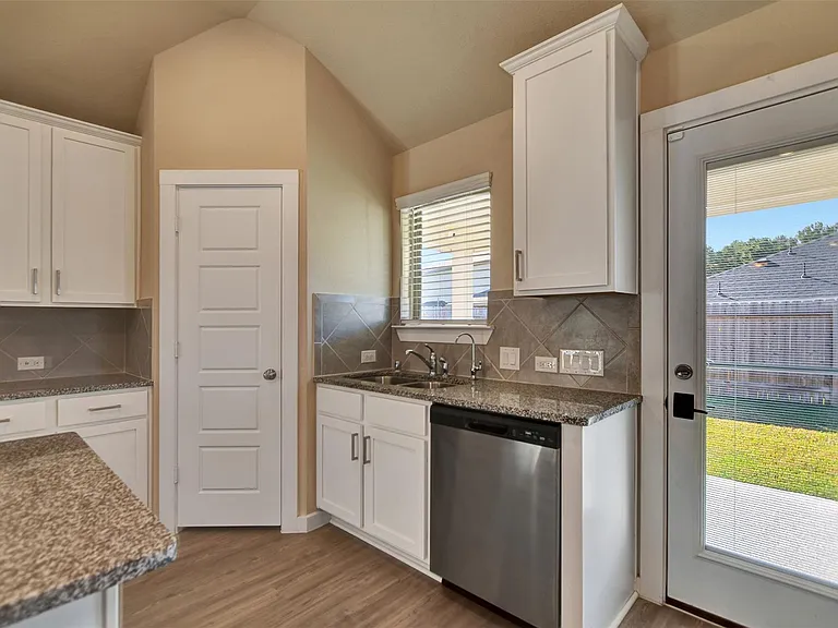 6419 Purple Wreath Way — Photo 17