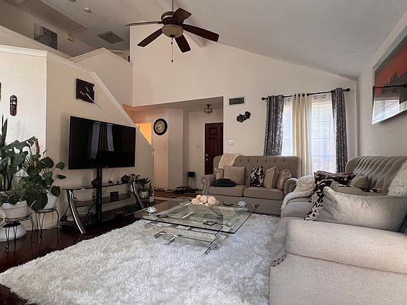 4th image of 3824 Dalston Ln
