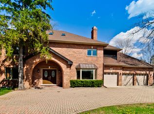 1495 Sanders Rd, Northbrook, IL 60062