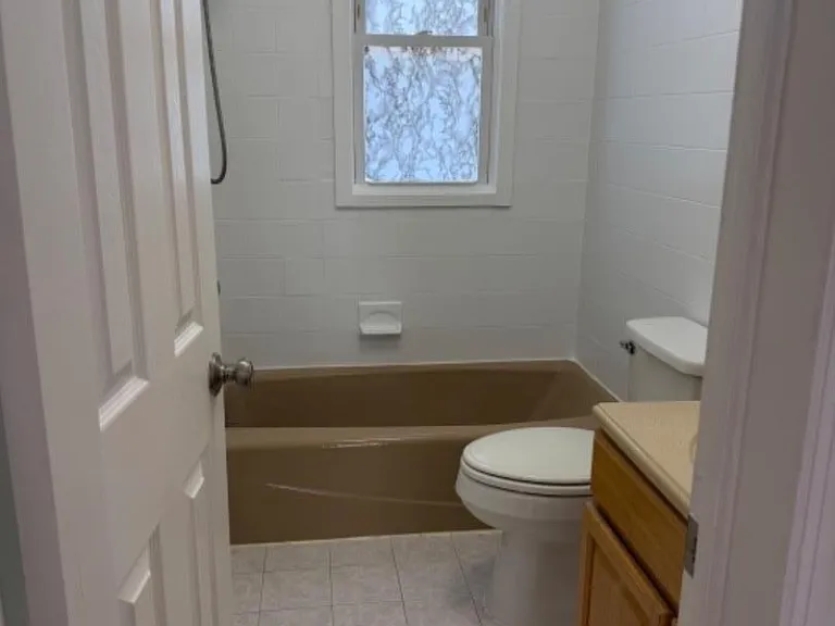182 Pierre Ave — Photo 12