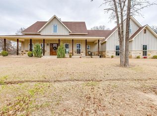 101 River Rock Ct, Poolville, TX 76487