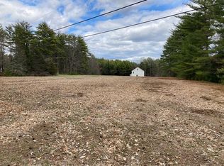 3 Case Rd, Nottingham, NH 03290