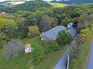 16 Gilmore Rd, Kutztown, PA 19530