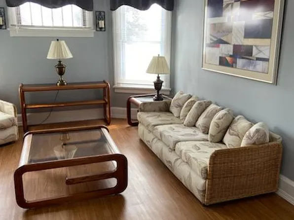 1401 7th Ave APT 2, Rockford, IL 61104