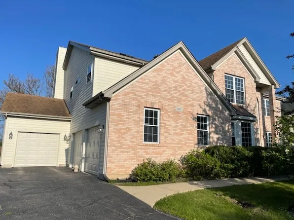 1421 Blume Dr, Elgin, IL 60123