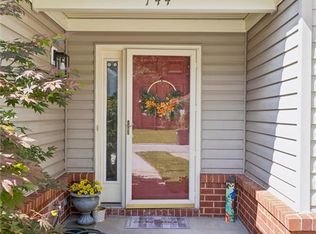 144 Rustling Oak Rdg, Yorktown, VA 23692