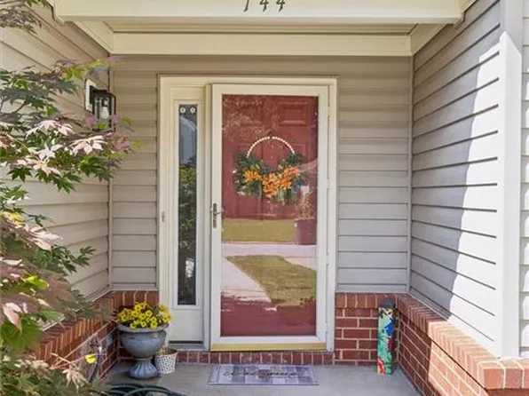 144 Rustling Oak Rdg, Yorktown, VA 23692