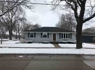 1403 Fulcer Ave, Kimberly, WI 54136
