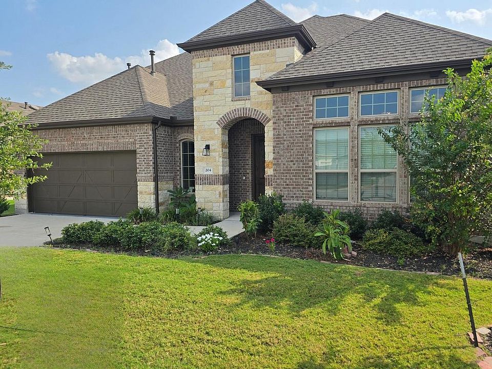 1st image of 204 Pulitzer Dr