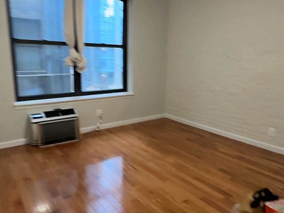 2nd image of 11 E 32nd St #4P