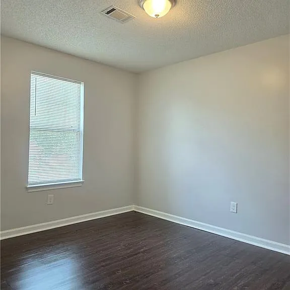 1504 Cain Ct — Photo 14