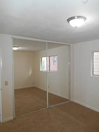 1841 Salem Avenue — Photo 8