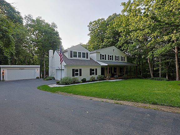 2nd image of 7339 Drake Rd