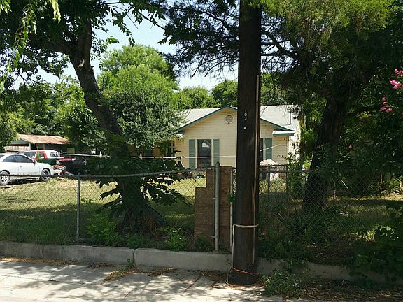 3rd image of 107 Oklahoma St